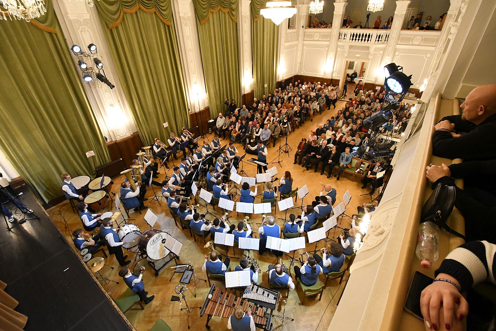 A Székesfehérvári Fúvószenekar ünnepi koncertje a Szent István Művházban